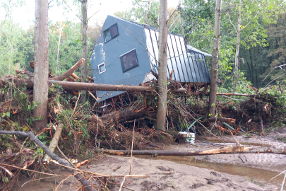 Kırklareli'nde selde yıkılan bungalovların işletmecisine gözaltı kararı!