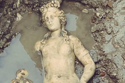 Bartın'da 1800 yıllık su perisi heykeli bulundu