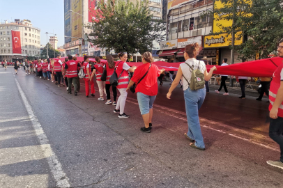 İzmir'de kurtuluş coşkusu