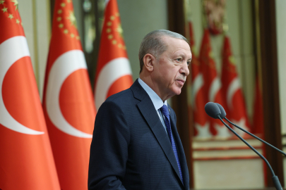 Erdoğan: "Üniversiteye başlayacak gençleri kutluyorum"