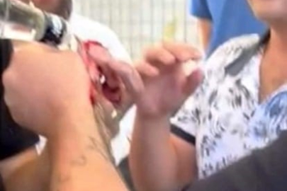 Tepki çeken olay: Düğünde horoza içki içirdiler!