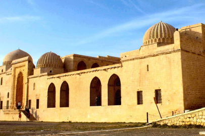 Mardin'de 1000 yıllık medresede deprem sonrasında çatlaklar oluştu