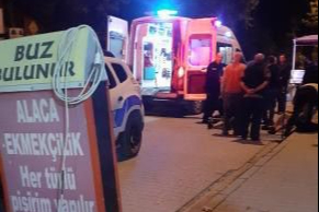 Oğlunun elinden silahı almak istedi, evlat kurşunuyla öldü!