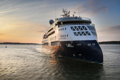 Grönland’de karaya oturan yolcu gemisi kurtarıldı