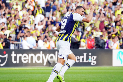 Dzeko, 4. lig maçında 4. golünü attı