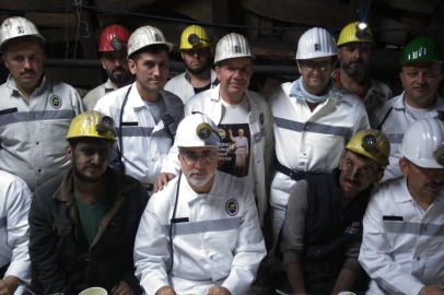 Bakan Işıkhan Armutçuk'ta madencilerle bir araya geldi
