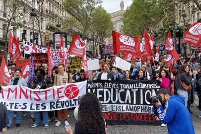 Fransa'da polis şiddetine ve ırkçılığa karşı protesto