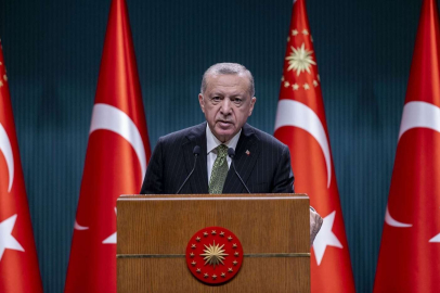Cumhurbaşkanı açıkladı: Öğrencilere telefon ve bilgisayar desteği