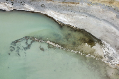 Suların çekildiği Arin Gölü'nde tehlike çanları çalıyor