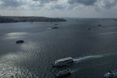 Preveze Deniz Zaferi'nin 485. yıl dönümü: Savaş gemileri Boğaz'dan geçti