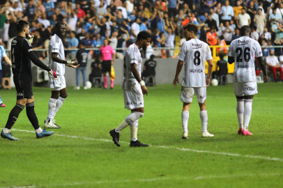 Beşiktaş ligde 54 hafta sonra 4 gol yedi