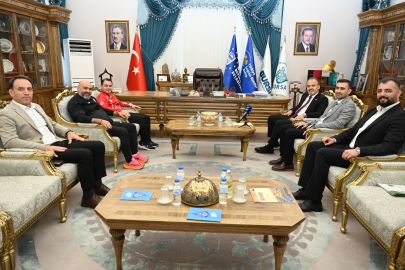 Başkan Aktaş özel şampiyonları ağırladı