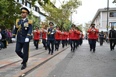 Bursa'da Bandolar Festivali çok sesli kortejle başladı