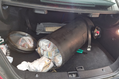 Türkiye'ye girerken yakalandı: Otogaz silindir tüpünden servet çıktı