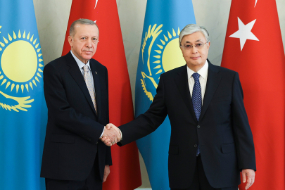 Cumhurbaşkanı Erdoğan, Kazakistan Cumhurbaşkanı Tokayev ile görüştü