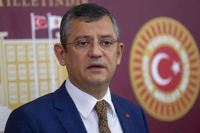 Özgür Özel görevi resmen değil ama fillen bıraktı