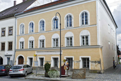 Hitler'in doğduğu ev karakol oluyor