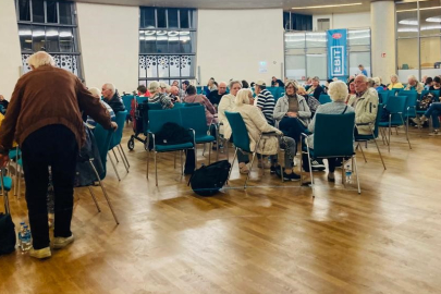 Almanya'da bomba tahliyesi sırasında evini terk edenler camiye sığındı