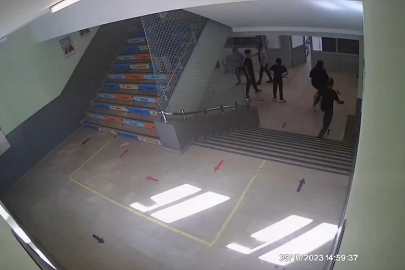 Öğretmenlere saldırdılar: Veli ve yakınları okul bastı