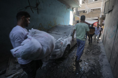 İsrail’den gece boyunca Gazze’ye bombardıman