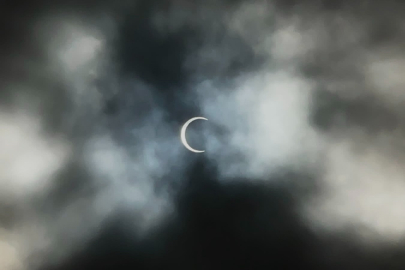 Meksika’da halkalı Güneş tutulması