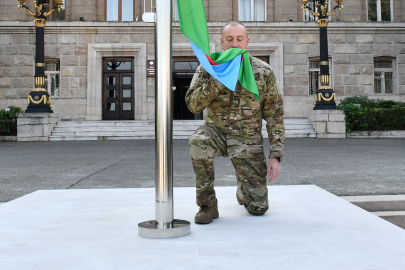 Aliyev: Kendilerine ‘cumhurbaşkanı’ diyen üç palyaço, hak ettikleri cezayı bekliyor