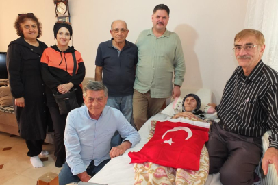 Asırlık Hanife nineye, vefa ziyareti