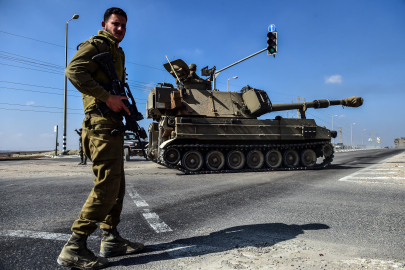 İsrail ordusunun Gazze sınırına sevkiyatı sürüyor