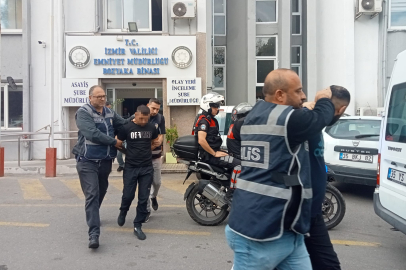 İzmir'deki kuyumcu soyguncularından şaşırtan ifade! 15 dakikada yakalandıkları için şaşırmışlar