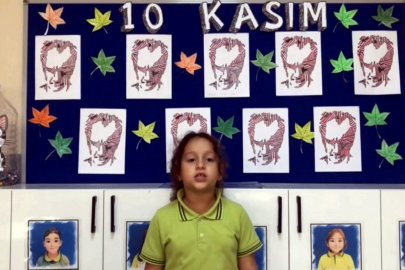 Atatürk şiirini okuyan minik gözyaşlarını tutamadı