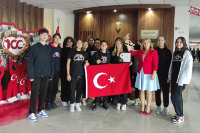 Denizlili Elif Öğretmen, Türkiye’nin 5 ‘Küresel Öğretmen’inden 1’i oldu