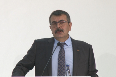 Bakan Tekin: "Bu milletin ferdi olmaktan gurur duyan bir kuşak yetiştirmek istiyoruz"