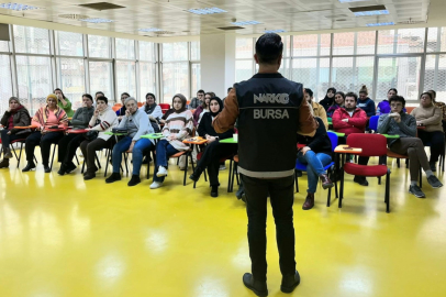 Narkotik Suçlarla Mücadele Şube Müdürlüğü farkındalık eğitimi gerçekleştirdi