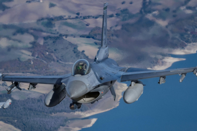 Türkiye ABD'den 40 yeni F-16 alacak, mevcut 79 F-16'sı modernize edilecek