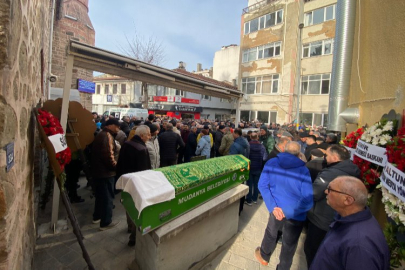 Gazeteci Çetin Gerçekçi, son yolculuğuna uğurlandı.