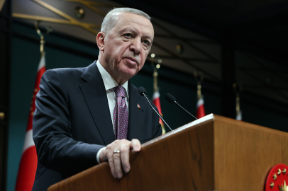 Erdoğan: “Asrın felaketi karşısında asrın birlikteliği ortaya konulmuştur”