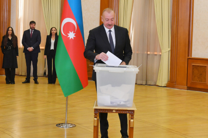 Azerbaycan 92,10’la yeniden Aliyev dedi