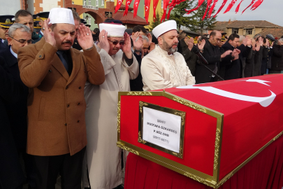 Araç kazasında şehit olan asker Kütahya’da toprağa verildi