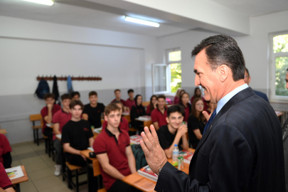Dündar “Bölüşürsek tok, bölünürsek yok oluruz”