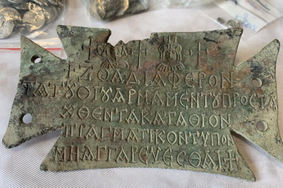 Fransa'da yakalanan 8 bin 659 tarihi eser Türkiye’ye iade edilecek