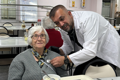 Ramazanda huzurevi sakinleri ve şehit ailelerini unutmadı