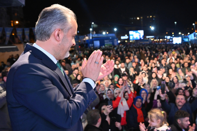 Başkan Aktaş: “Biz Bursa'nın her köşesinde gülümsüyoruz”