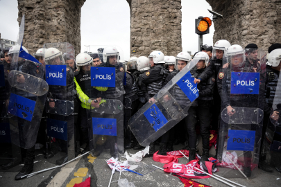 Saraçhane'de 1 Mayıs müdahalesi fotoğraf karelerine yansıdı