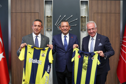 CHP Lideri Özgür Özel, Fenerbahçe Başkanı Ali Koç ile bir araya geldi