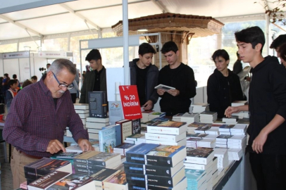 Gemlik Kitap Limanı kapılarını açıyor