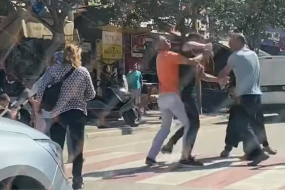 Bursa'da yol verme kavgası boks maçını aratmadı