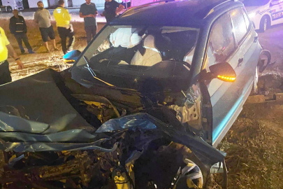 Kırmızı ışıkta geçti, otomobili biçti!