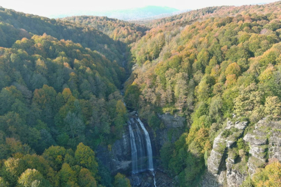 Suuçtu Şelalesi'nde sonbahar büyüsü
