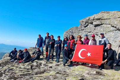 Doğaseverler cumhuriyeti zirvede kutladı