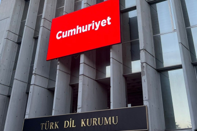Türk Dil Kurumu ekranında “Cumhuriyet Bayramı” kutlaması